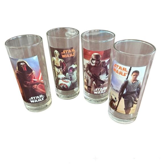 Disney Star Wars: The Force Awakens – Set of 4 Collectible 10oz Glasses New - Picture 3 of 8
